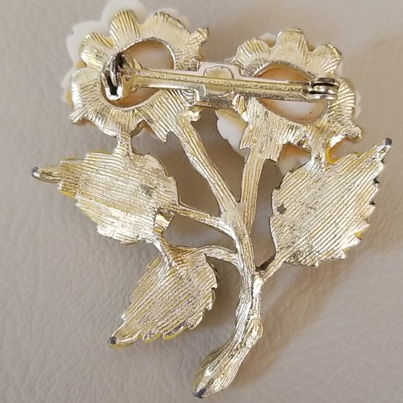 Vintage Brooch and Earring Lot 5 Piece Bundle - Picture 9 of 15